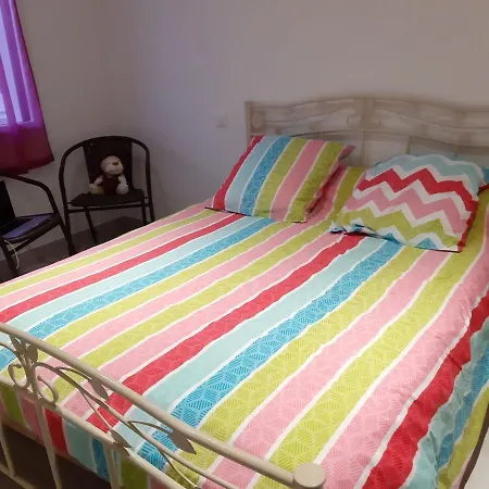 Avec Piscine Privee A סן ז'אן דה מון